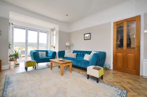 Lounge- click for photo gallery